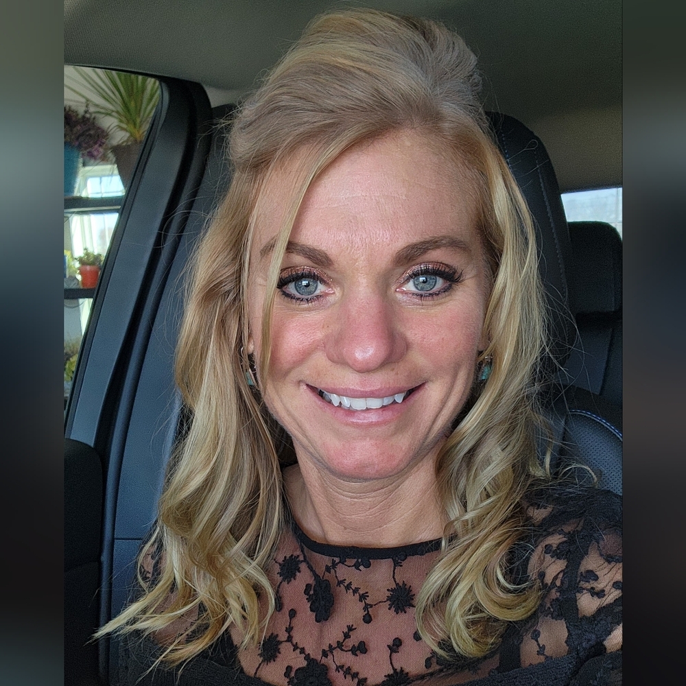 Meet your Posher, Becky